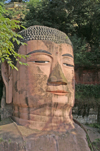 314-leshan-bouddah-assis