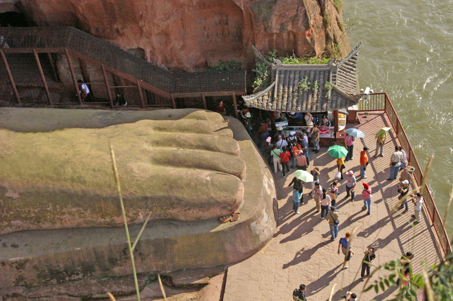316-leshan-bouddah-assis