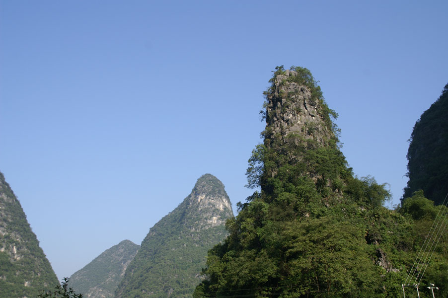 649-yangshuo-moon-hill