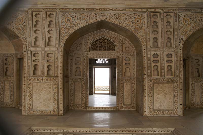 03-agra-20