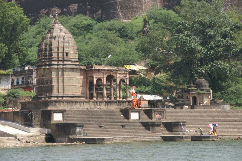 13-maheshwar02