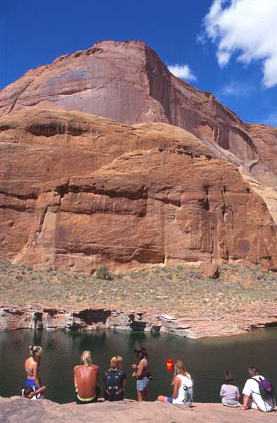 h0204PowellLakePowell